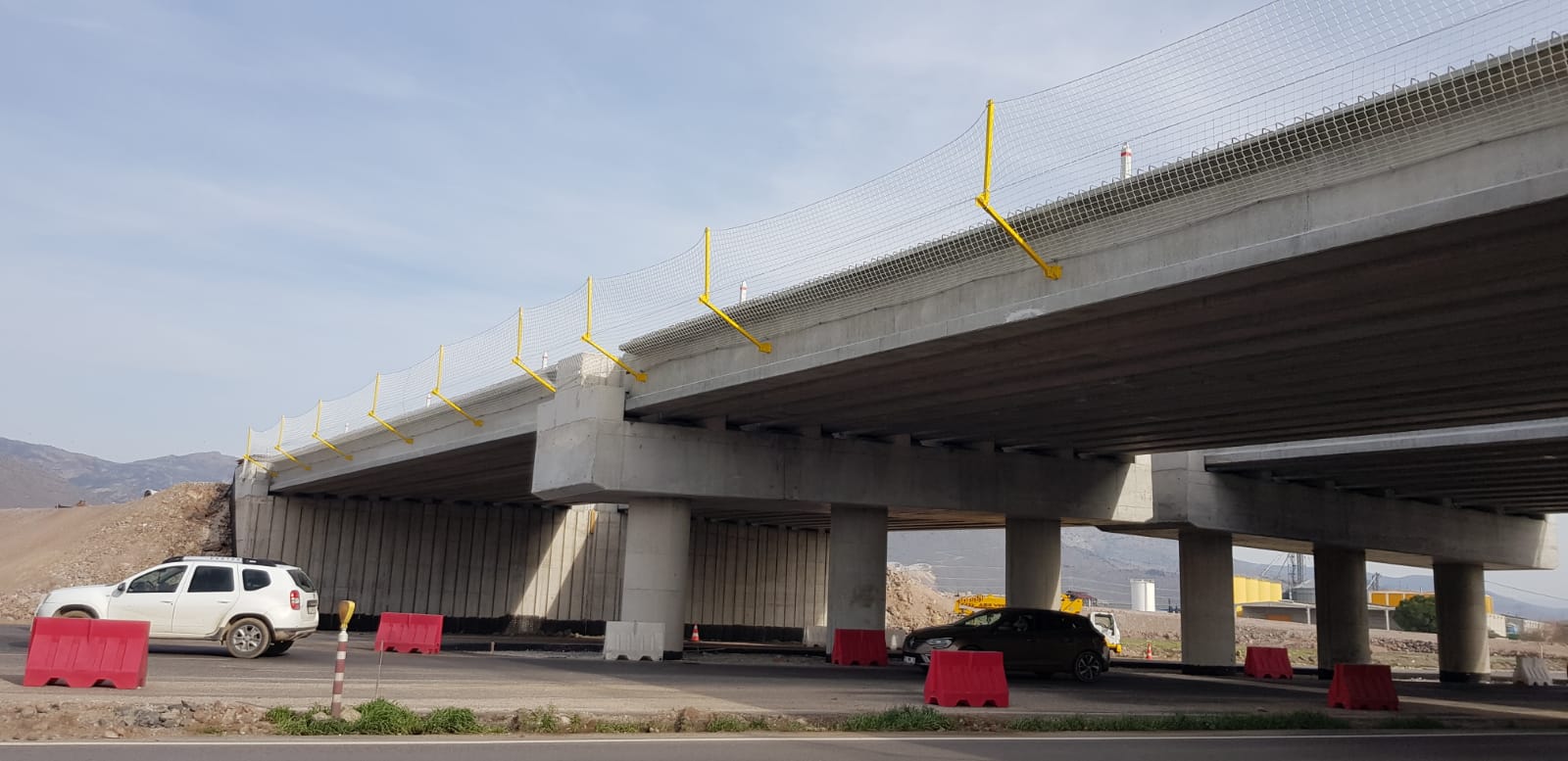 İzmir Menemen-Aliağa-Çandarlı Otoyol Projesi Kapsamında 56000 M3 Öngerilmeli Köprü Kirişi İmalat, Nakliye Ve Montaj İşi